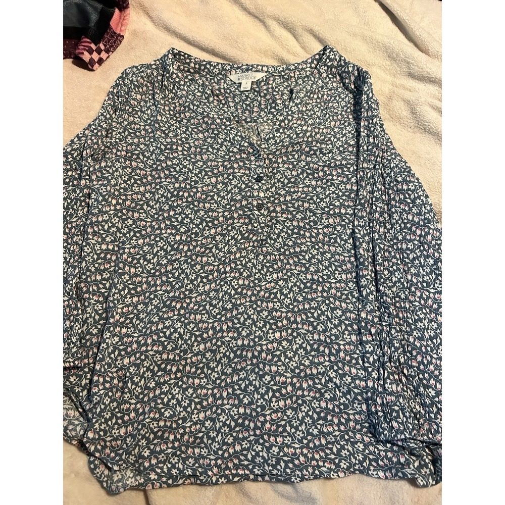 Market & Spruce Womens Medium Blue Floral Henley Blouse